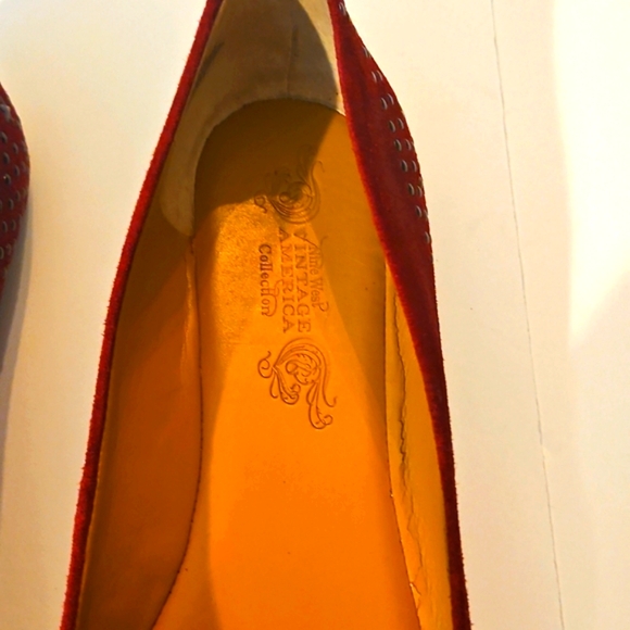 Nine West Vintage America Bergundy Red Gunmetal Star Embellished Flats 9.5 M GUC - Picture 2 of 7